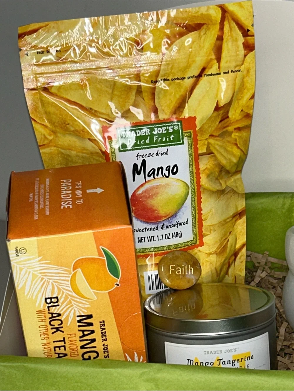 Everything Mango Box with Calcite Stone Tea Cups & Green Chalcedony Spoon NIB
